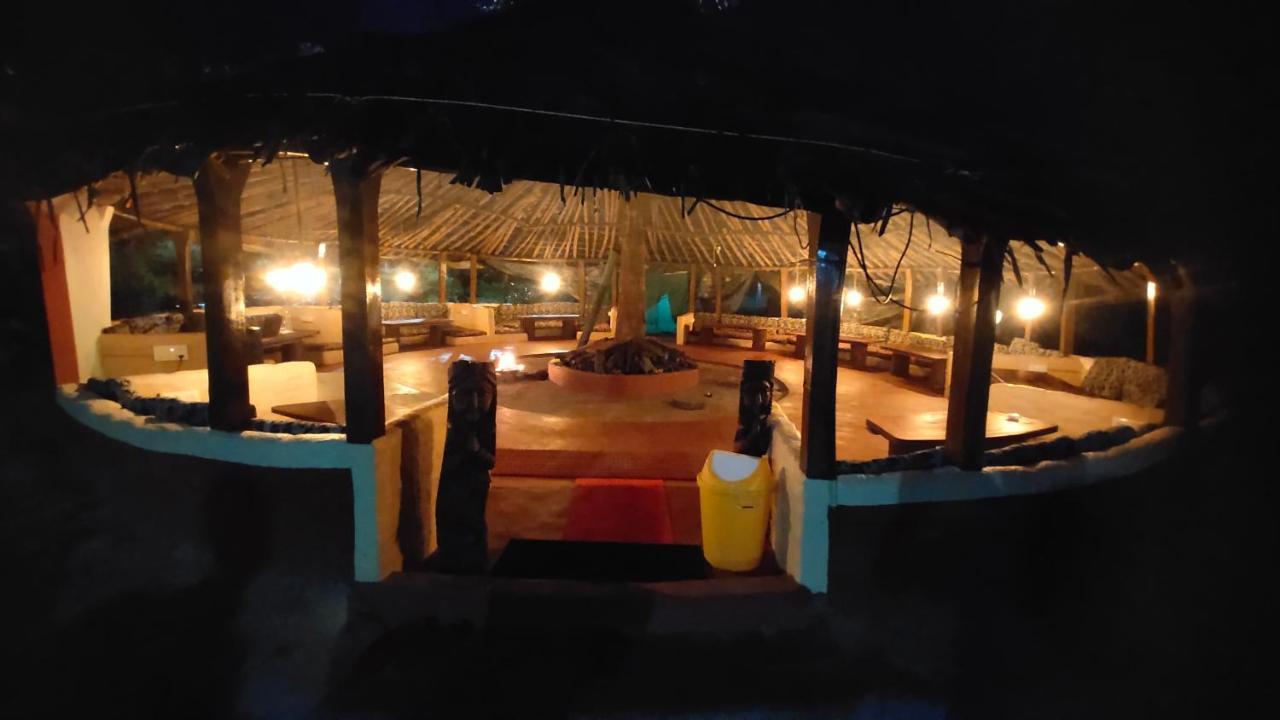 Stoneage Resort 瑟格莱什布尔 外观 照片