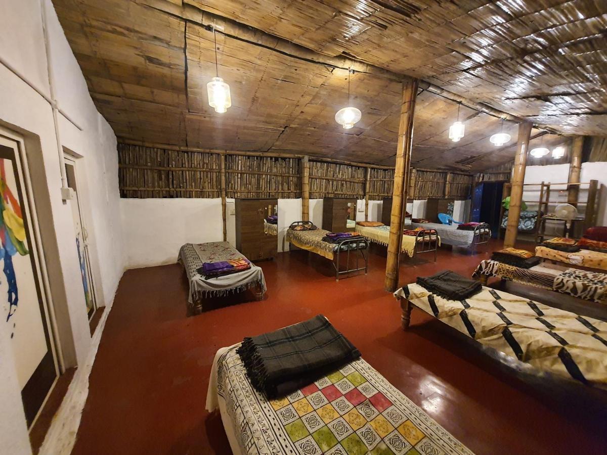 Stoneage Resort 瑟格莱什布尔 外观 照片