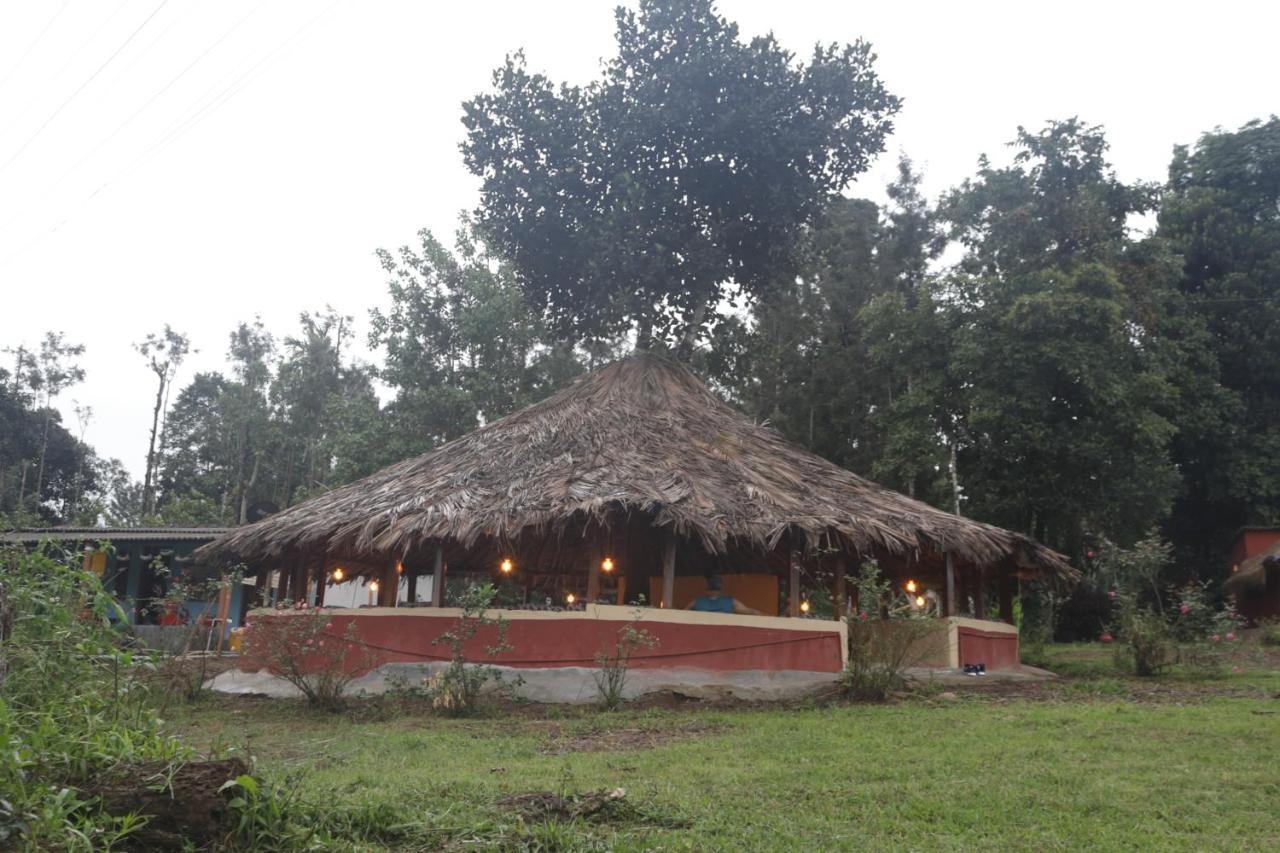 Stoneage Resort 瑟格莱什布尔 外观 照片